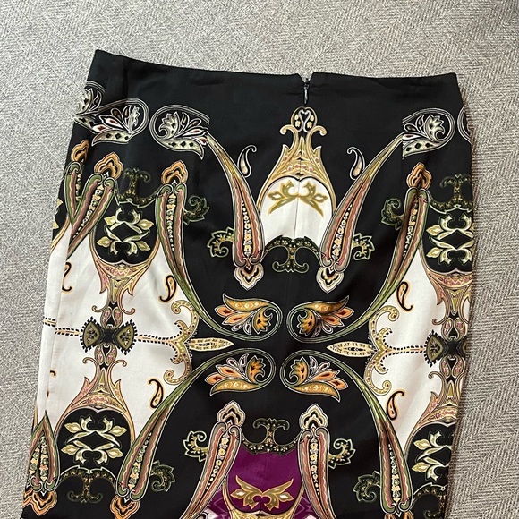 Vince Camuto skirt size‎ 2 - Picture 3 of 5
